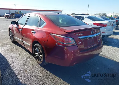 2015 Nissan Altima 2.5 S из США, поврежденный, VIN 1N4AL3AP5FC458316